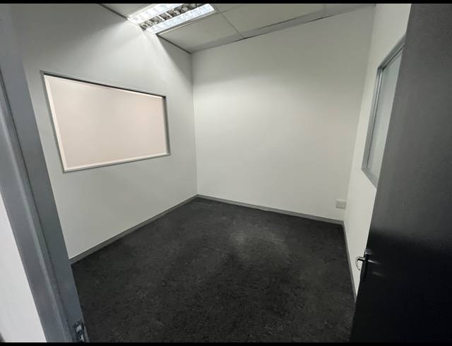 320M² OFFICE TO LET IN OBSERVATORY
